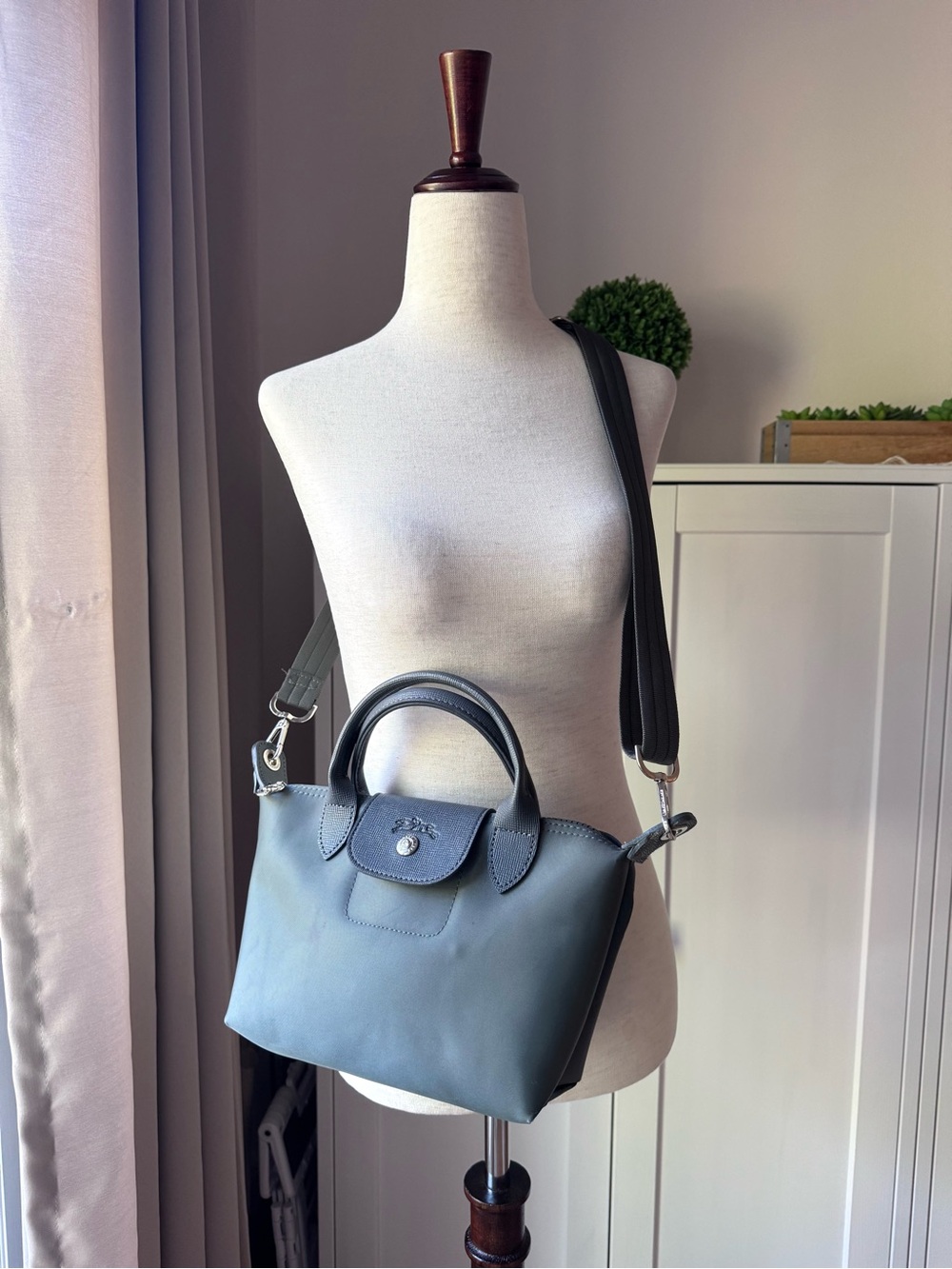 Longchamp Modele Depose TopHandle Crossbody bag